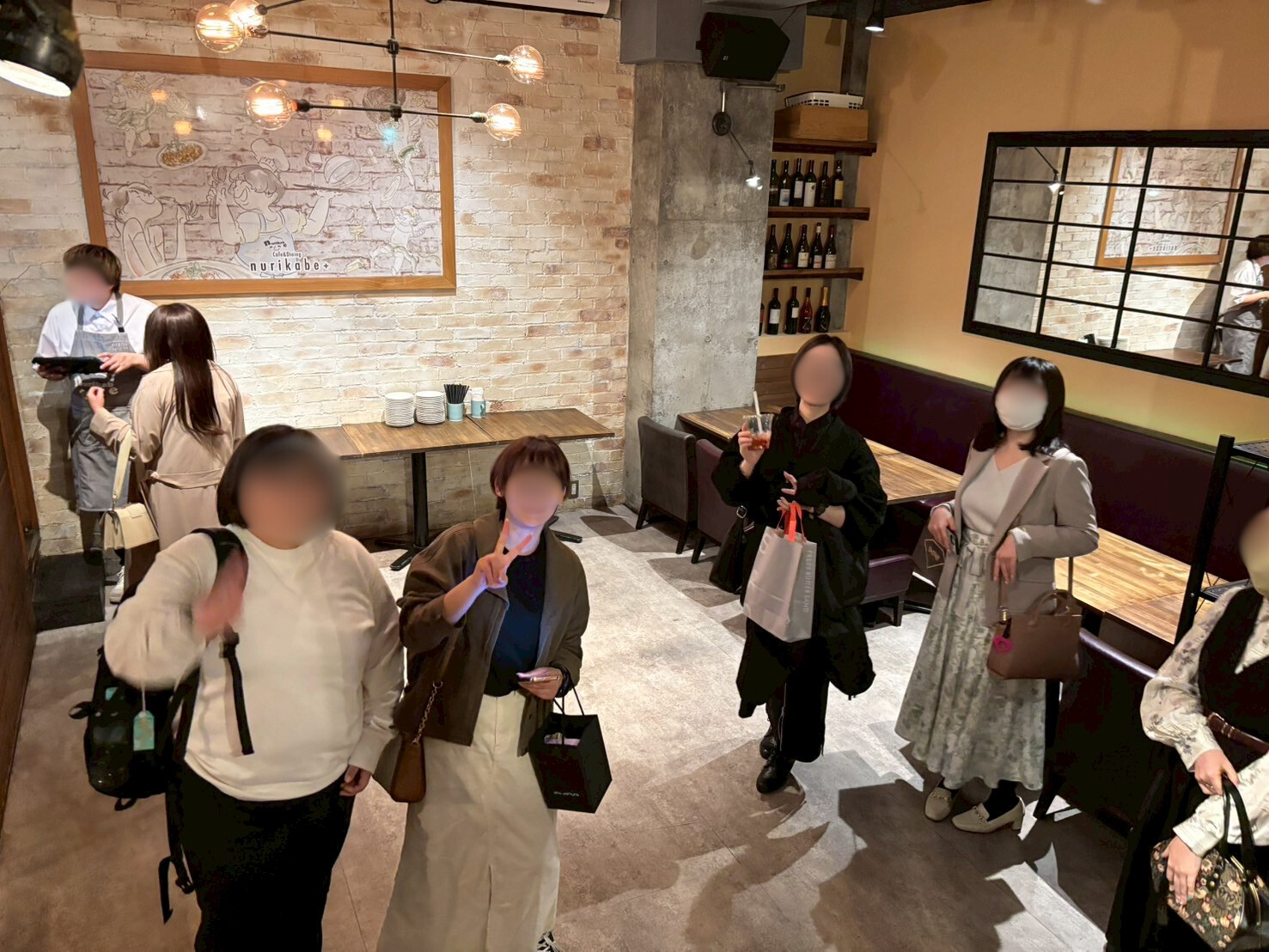 会場